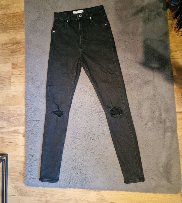 Czarne spodnie wysoki stan