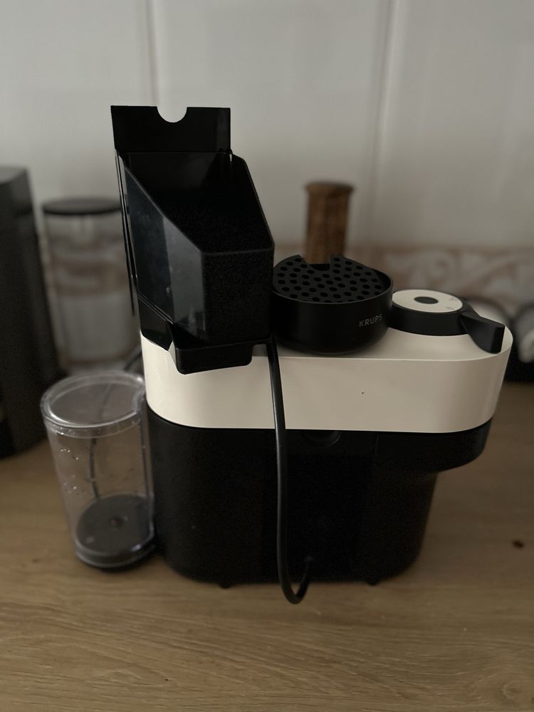 Maquina café nespresso VERTUO POP