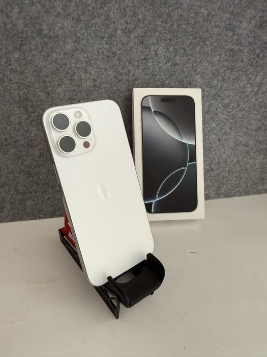 Troco/Vendo Iphone 16 Pro Max 256GB White Titanium