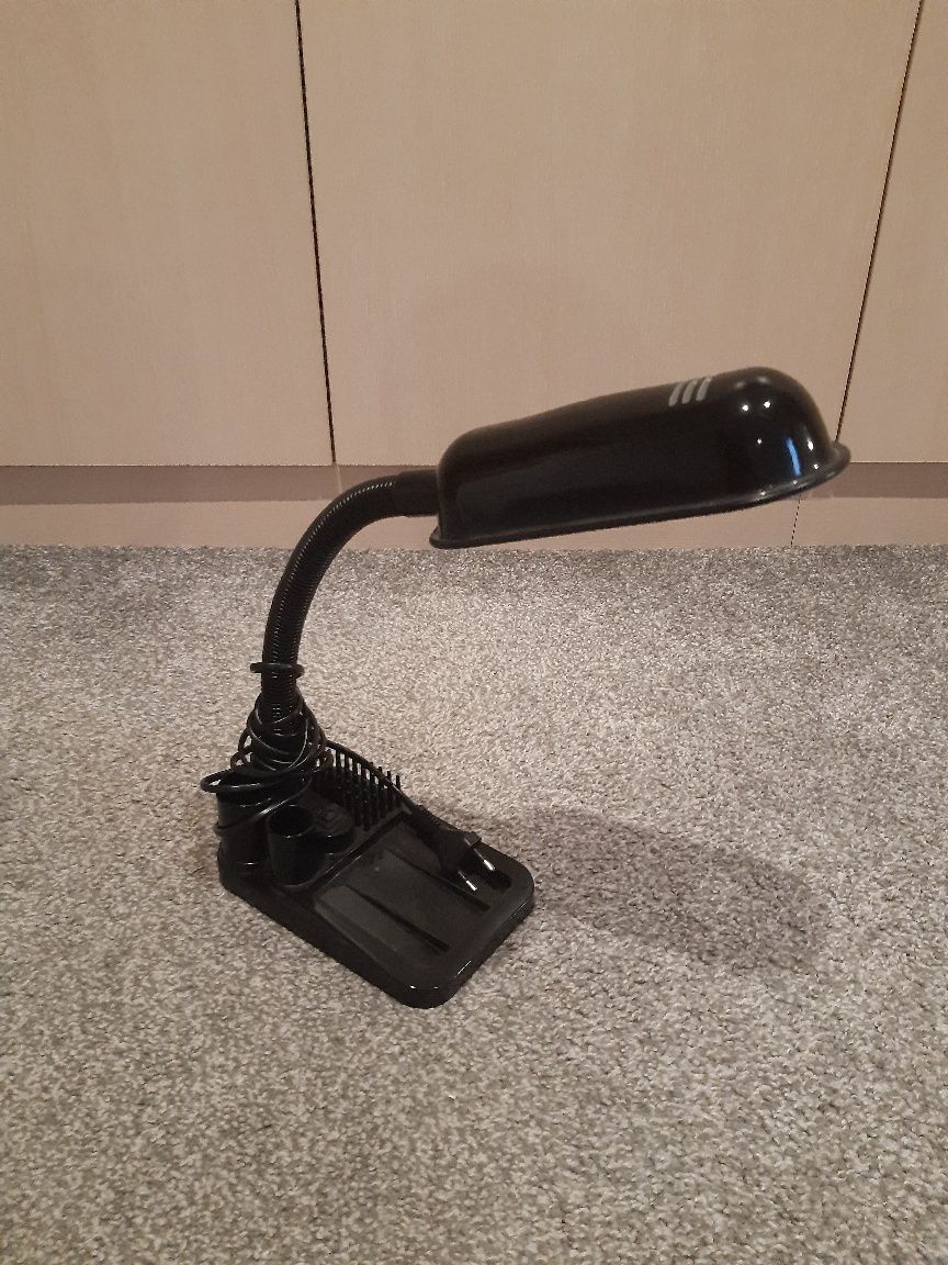 Lampka biurkowa na biurko czarna