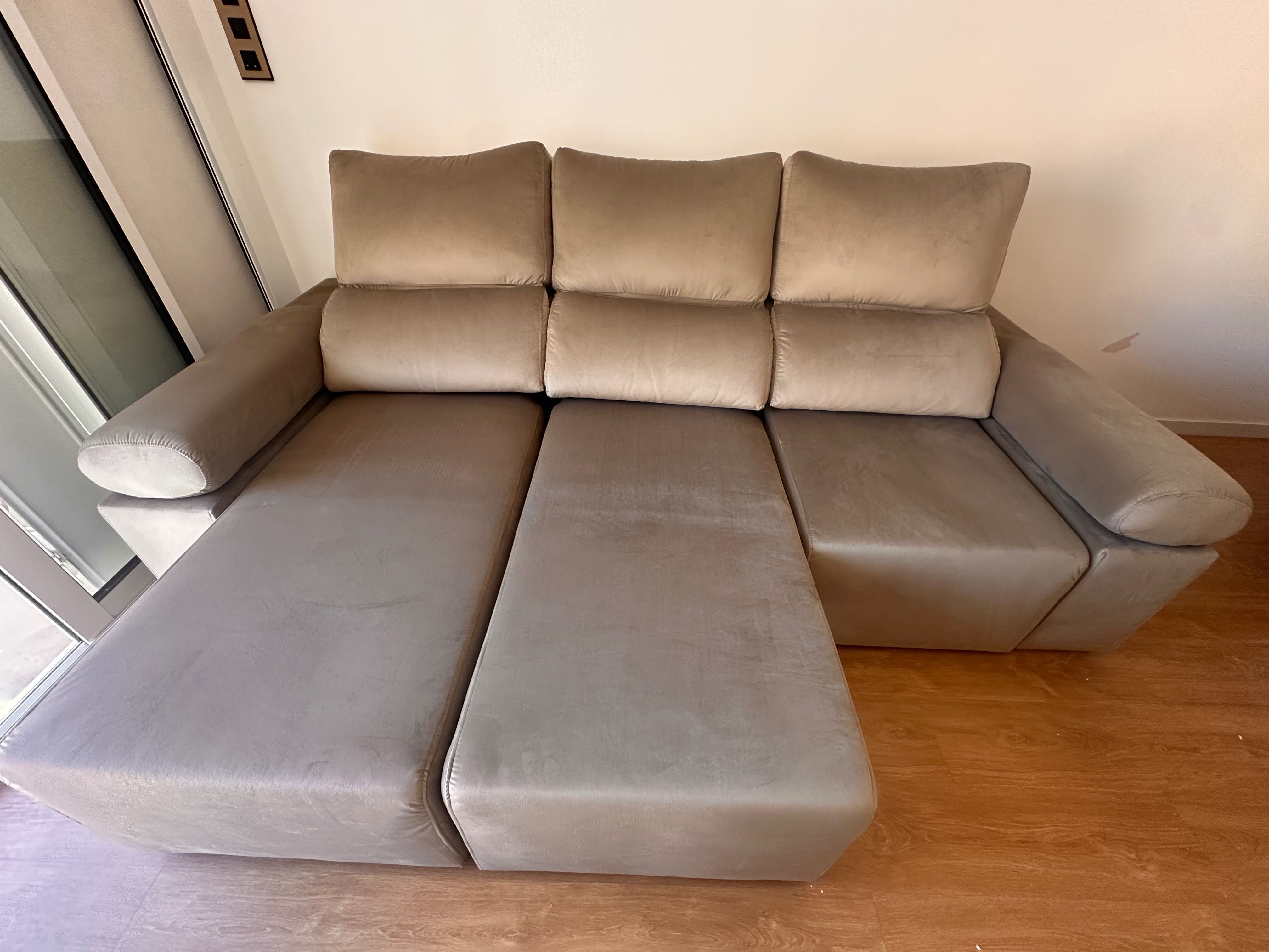Sofá 3 lugares NOVO