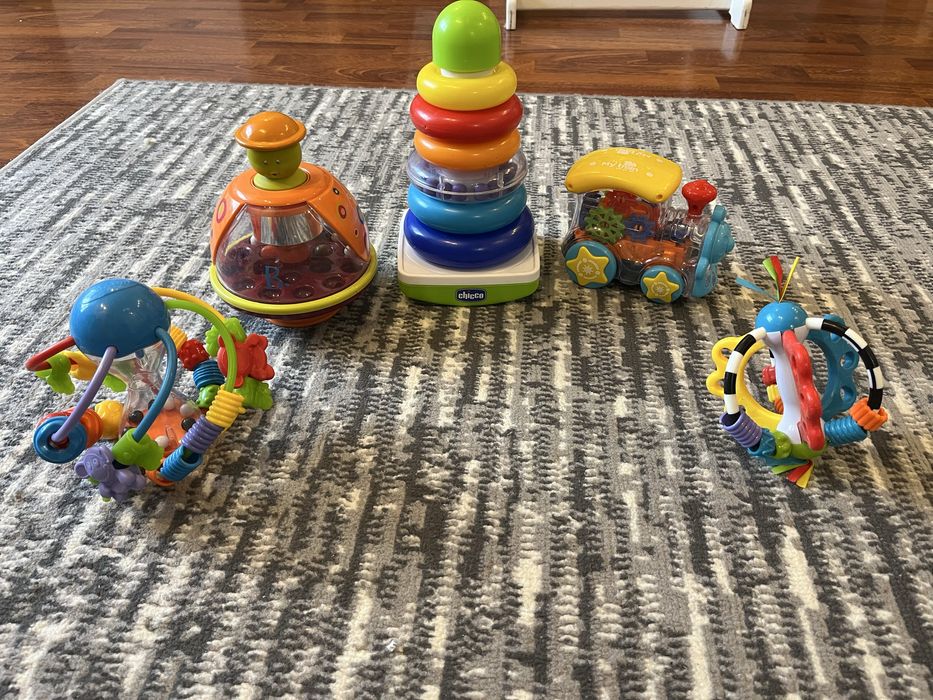 Набір Іграшок дзига - мандаринка , юла Batat вежа/пірамідка Chicco