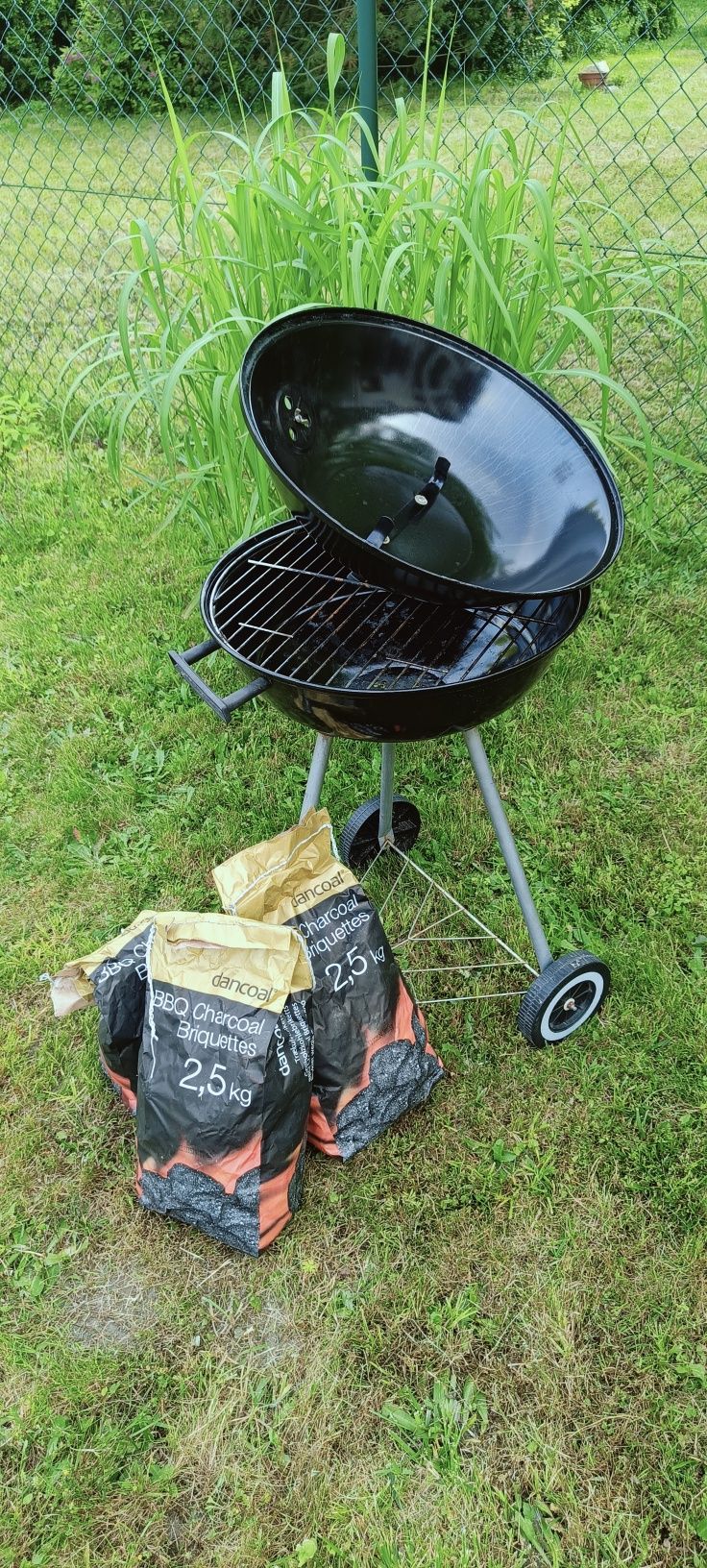 Grill węglowy plus brykiet ponad 6 kg