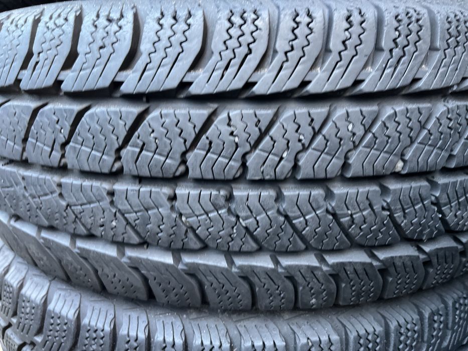 215/65/R16С (зима) Semperit Van Grip3