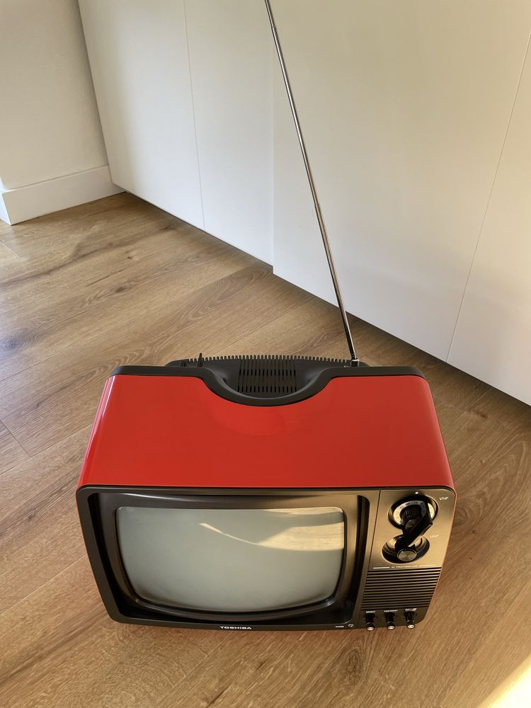Televisão Toshiba vintage modelo B1202