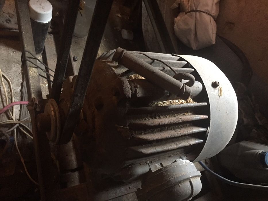 Станок деревообробний по дереву Циркулярка фуганок