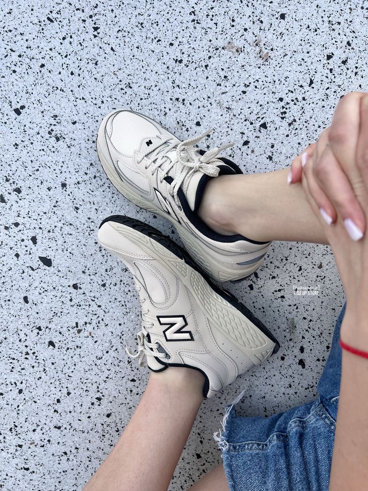 Жіночі кросівки НБ New Balance 2002R Cordura GC2002PM оригінал