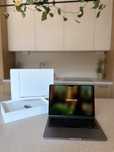 MacBook Air 13” M2 16 GB RAM 256 GB SSD Gwiezdna szarość Stan idealny