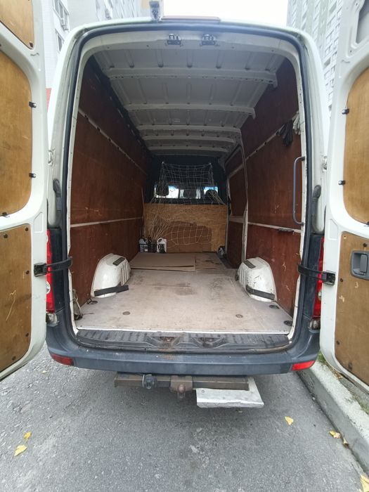 Бус Фольксваген Крафтер в гарному станіі