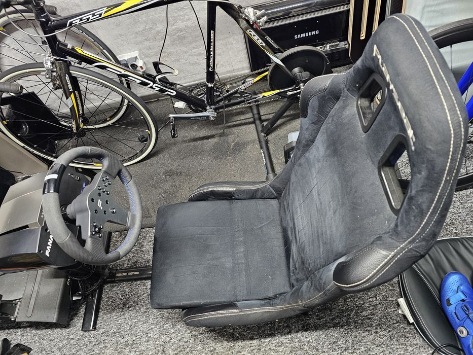 Fotel gamingowy Playseat Evolution