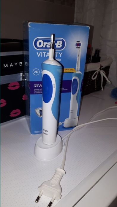 Зубна щітка Oral-B