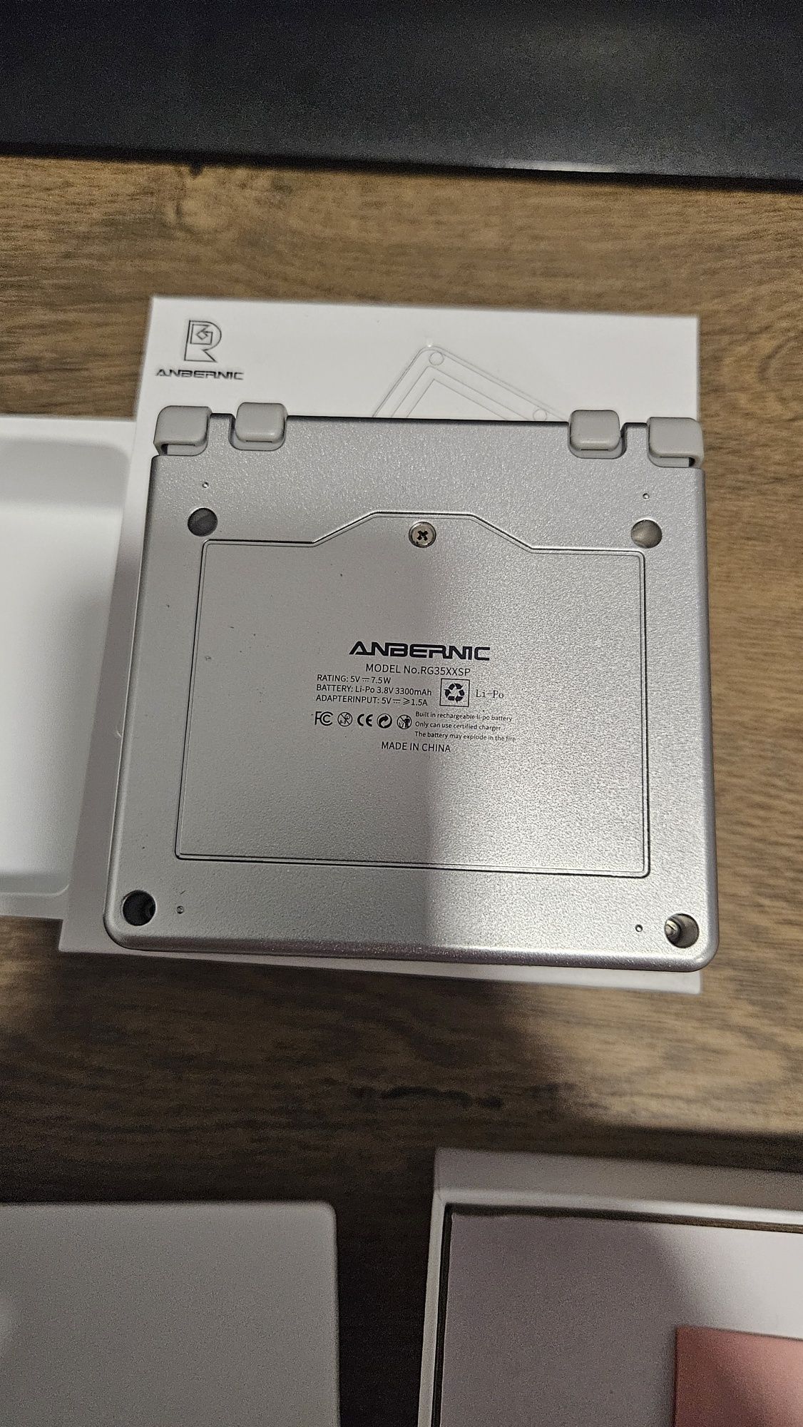 Anbernic RG35XXSP unikat - srebrna wersja 2.0