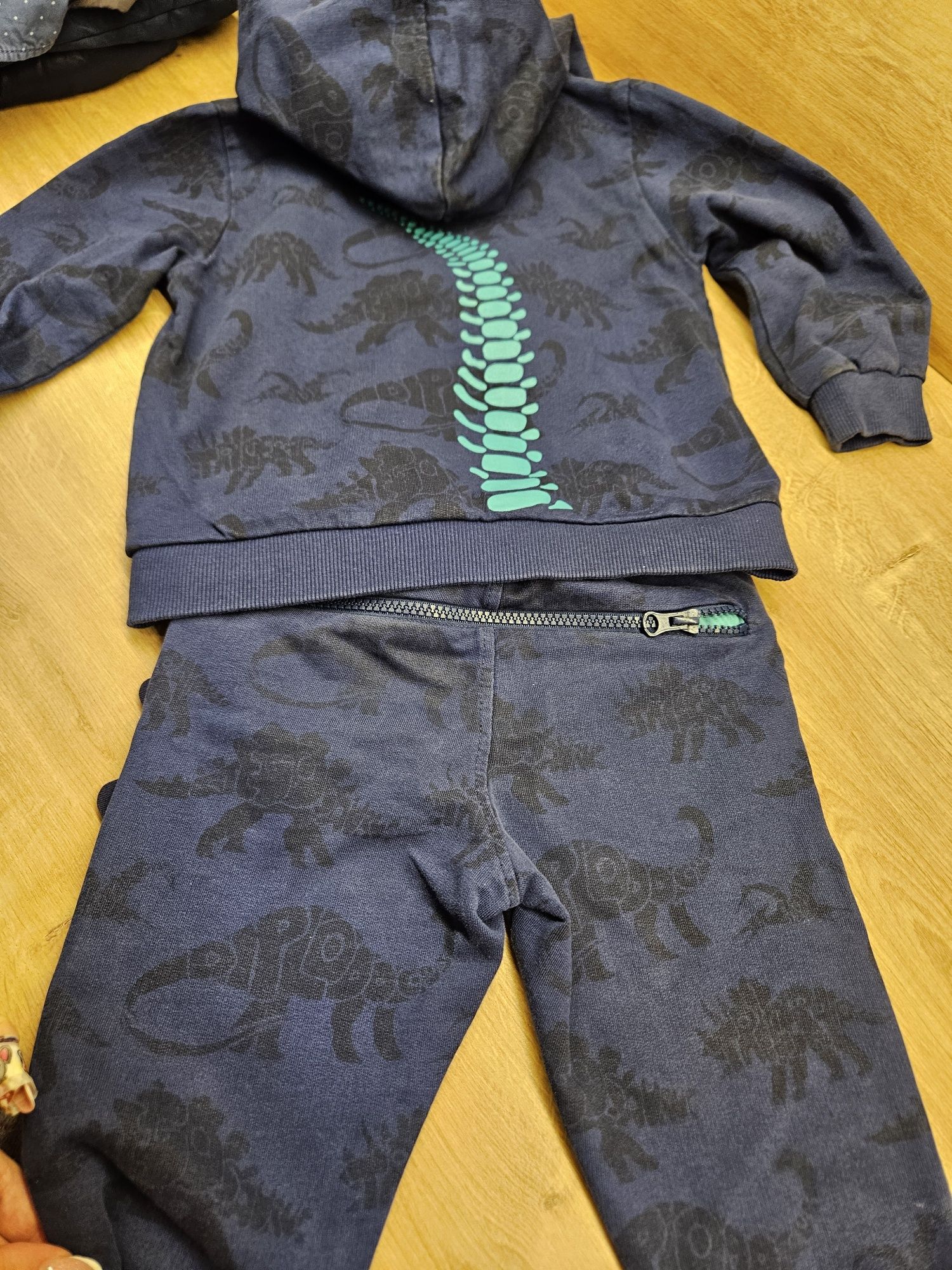 Dres coccodrillo rozmiar 92