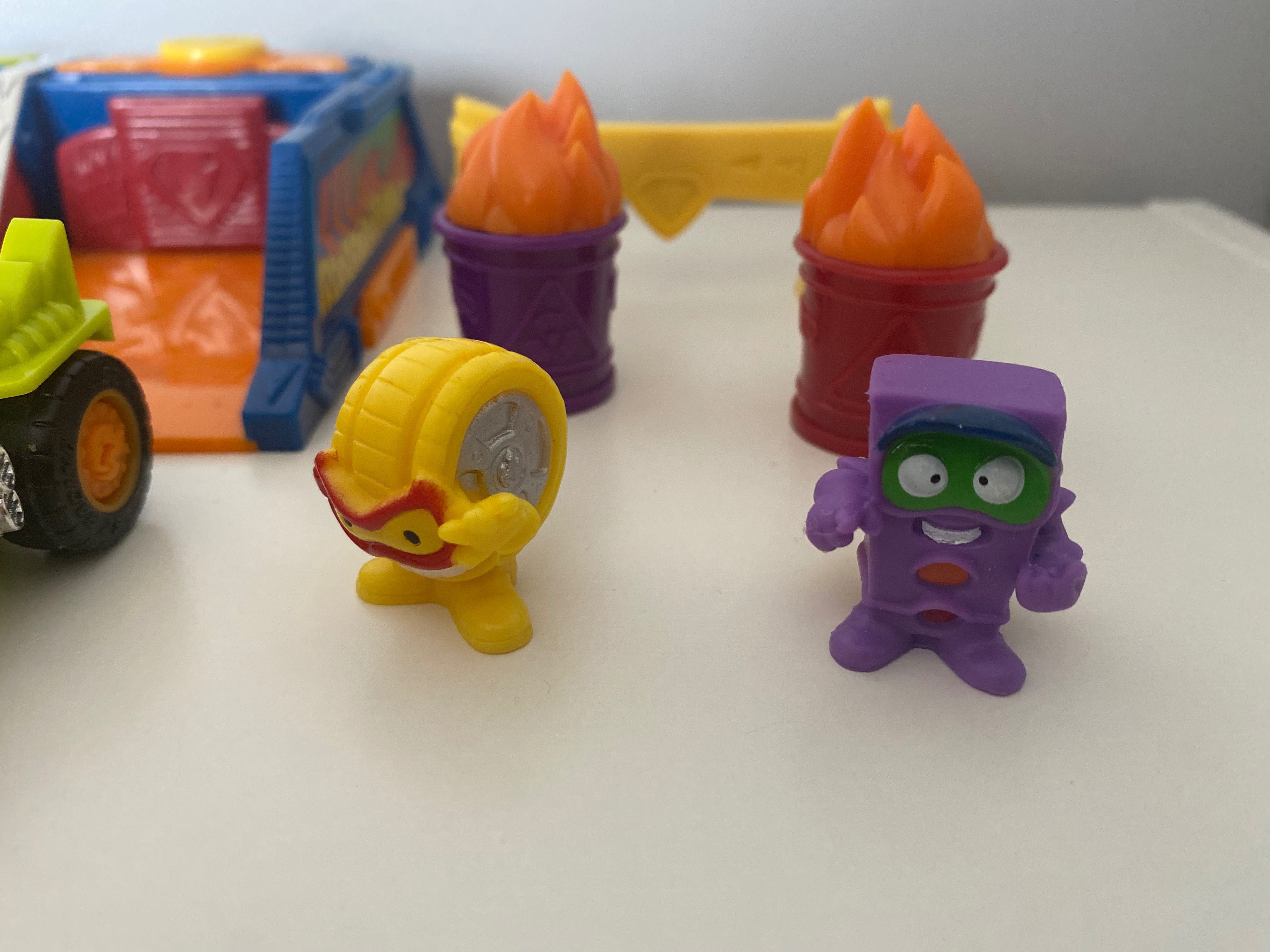 Zestaw Magic Box Super Zings Kaboom Race