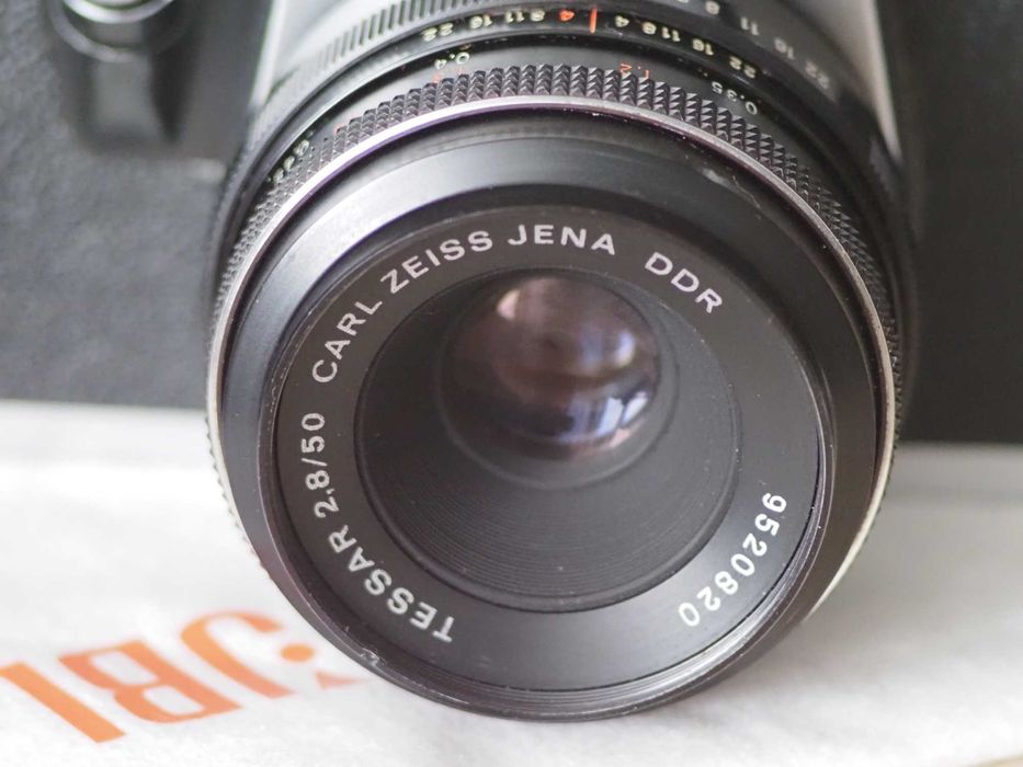 Объектив CARL ZEISS JENA 50 mm f 2.8 vs PRAKTICA L 2 DDR M42