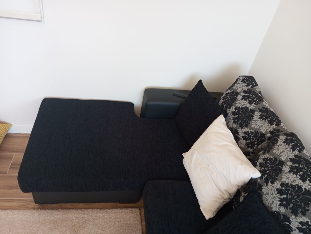 Sofá chaise long + puffs