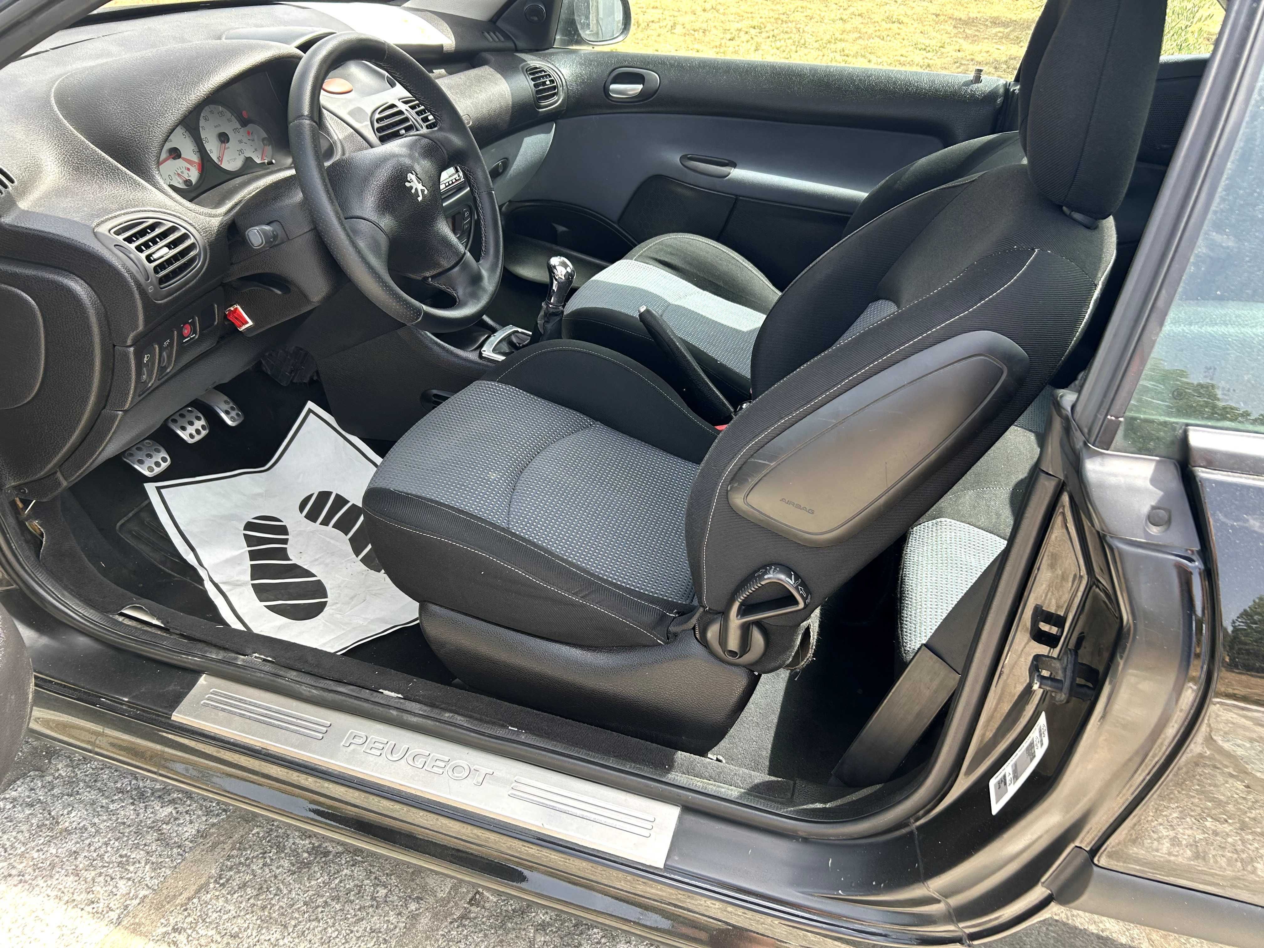 Peugeot 206 CC 2.0 16V – 136 CV (2001) + Carcaça 206 CC para peças