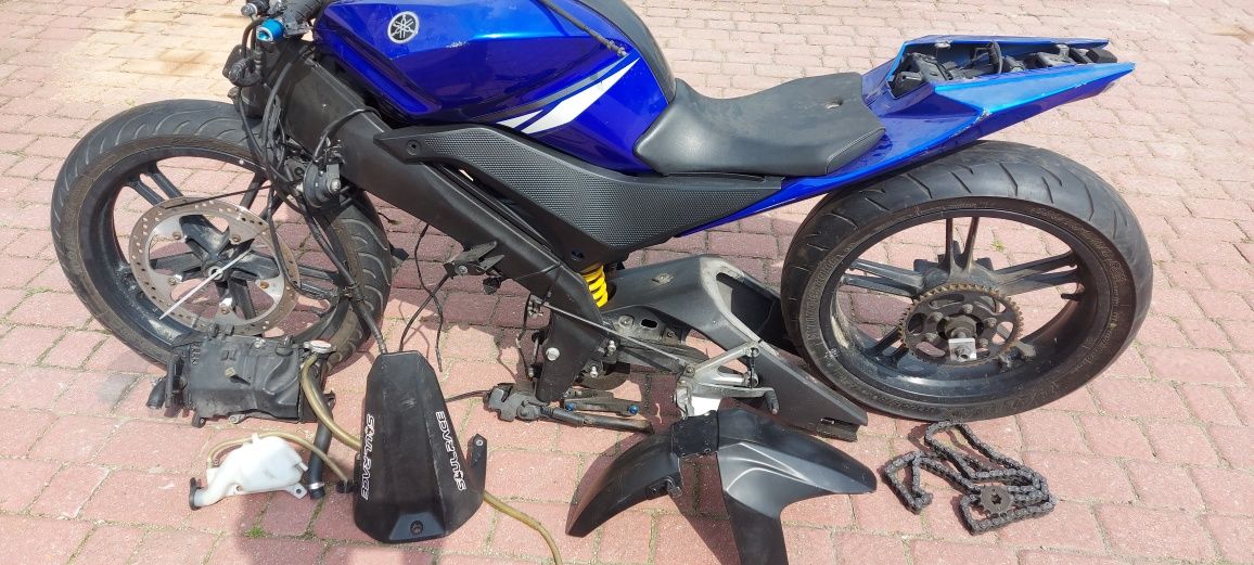 Koło przednie yamaha yzf r125  2008r