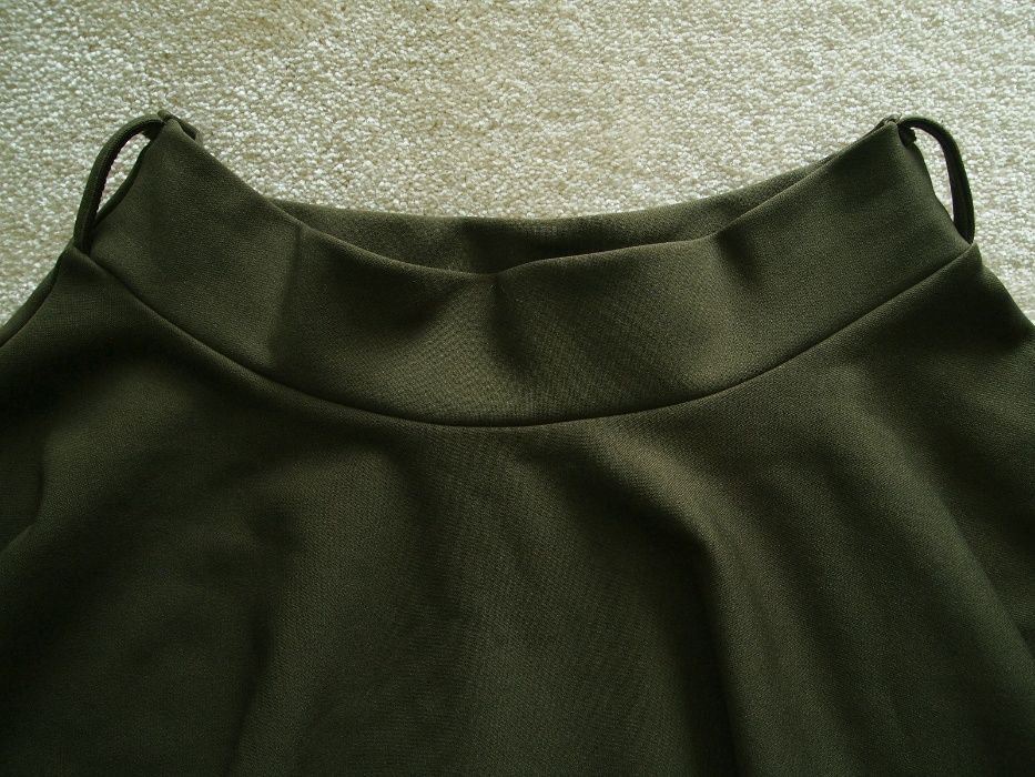 Zielona krótka rozkloszowana spódniczka 34 XS 36 S spódnica plisowana