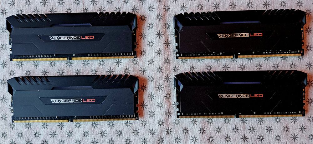 RAM DDR4 Corsair Vengeance RGB 32GB (4x8GB) 3200MHz