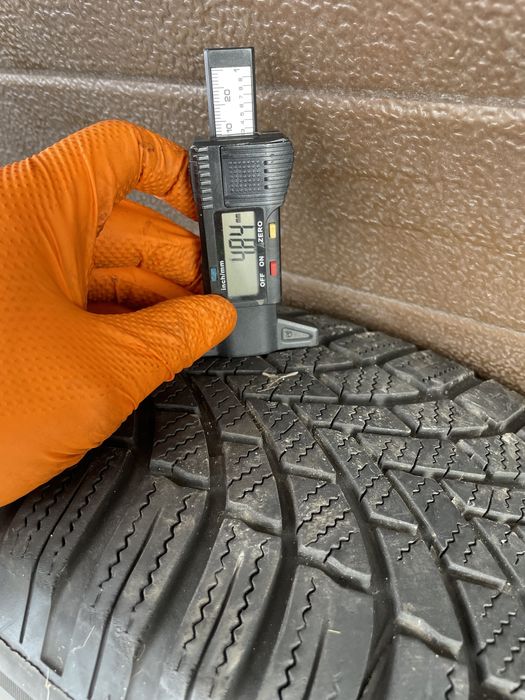 4x koła aluminiowe Alufelgi 5x112 et38 6,5J Opony 215/65 17” VW Tiguan