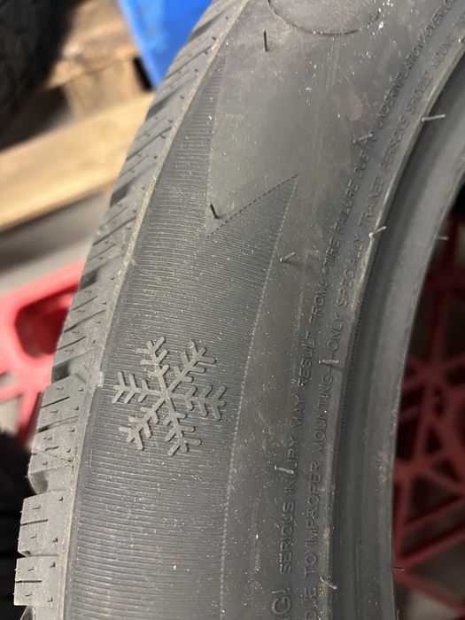 Гума r20зимова, резина id4, q4., unyx 245/50/20
