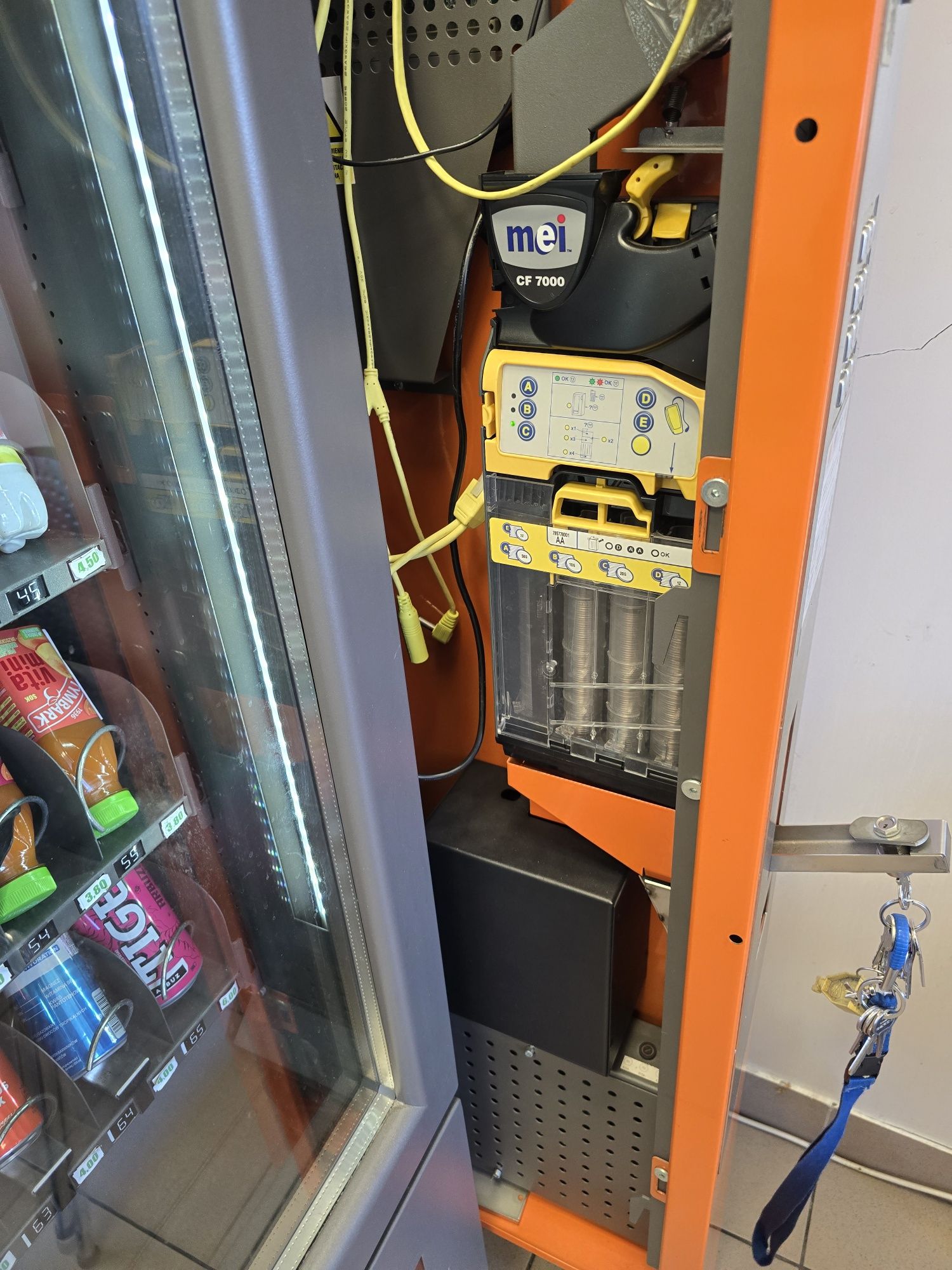 Sprzedam automat vendingowy Solid 6 firmy Evend