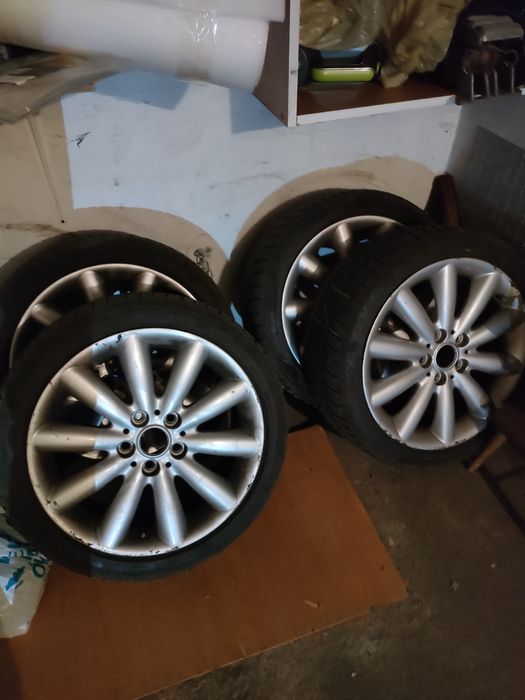 Sprzedam samochód MINI COOPER 1,5 benzyna .