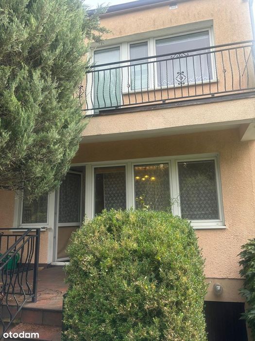 Dom z garażem i ogrodem-Strzemięcin