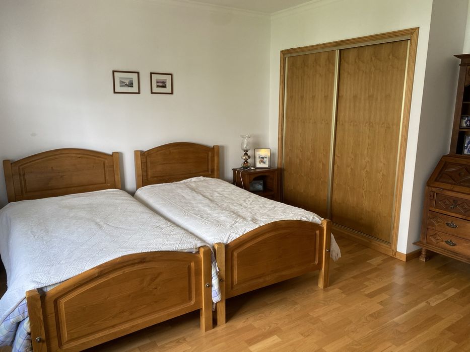 Camas indivudais em pinho