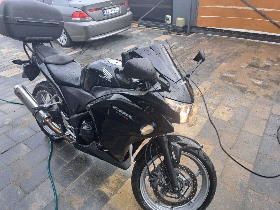 Honda cbr250ra 2013 rok