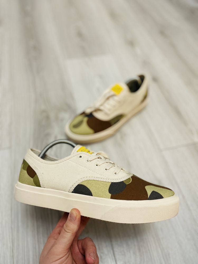 Clae trainers Size 41.5 New without box
