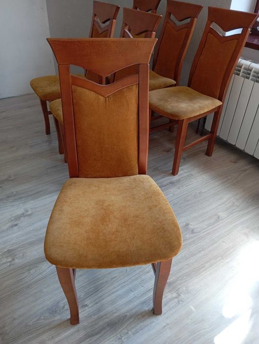 Krzesła drewnienie, tapicerowane. Komplet 12 szt.