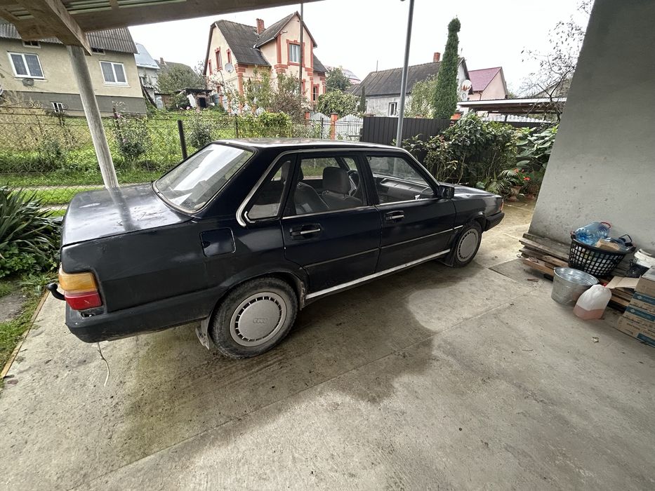 Продам    Audi    80