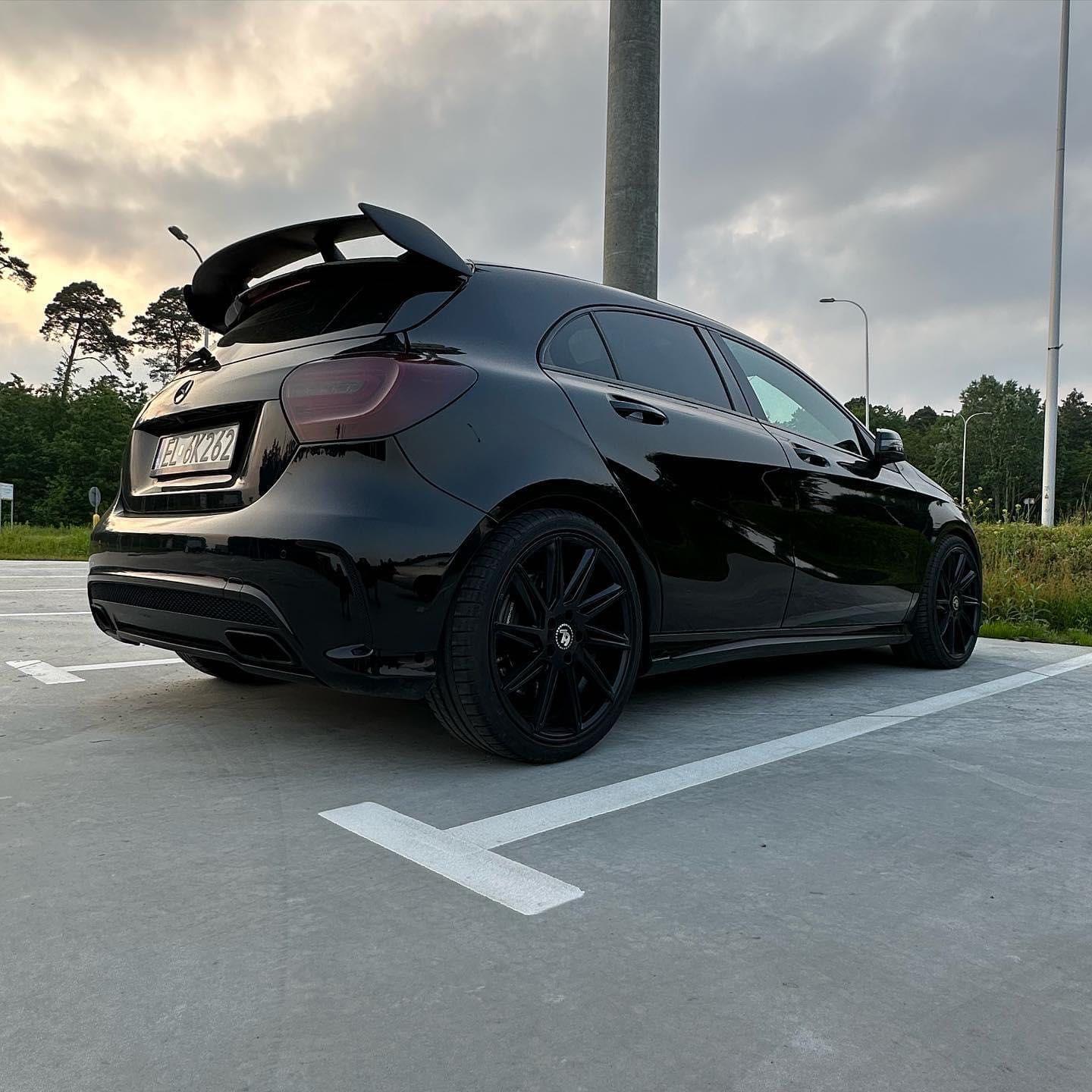 Mercedes A45 amg