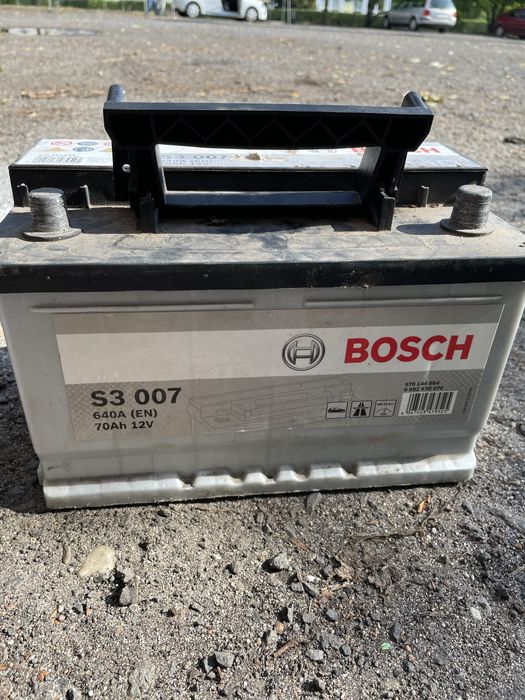 Sprzedaję akumulator Bosch 70ah 12v.
