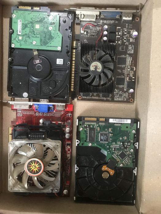 HDD x2, GT440 x2