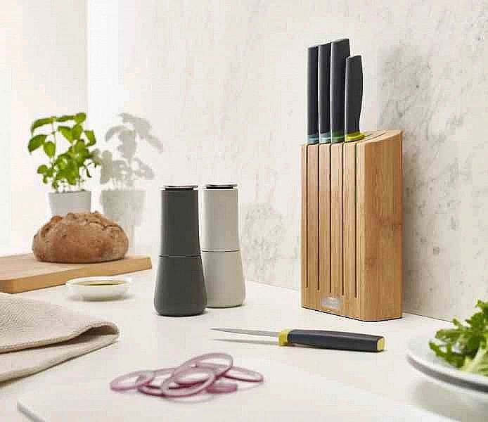 Zestaw blok Bamboo z 5 nożami Elevate, multi / Joseph Joseph