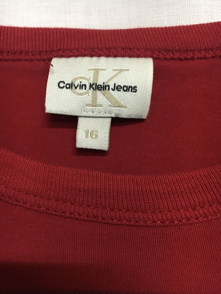 Sweat calvin Klein 16