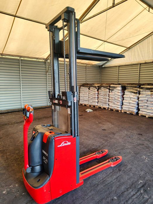 Linde D08 paleciak, wózek paletowy, masztowy, elektryczny, sztaplarka