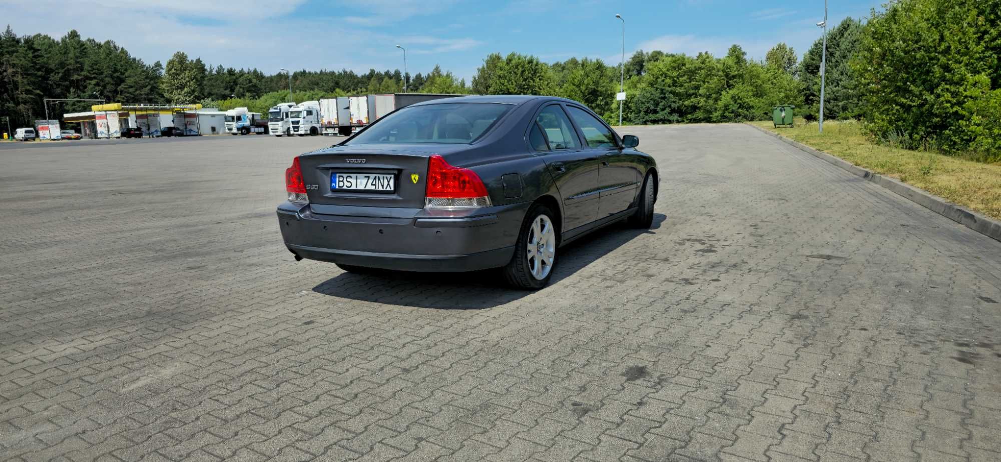 Volvo S60 2.4 140 KM