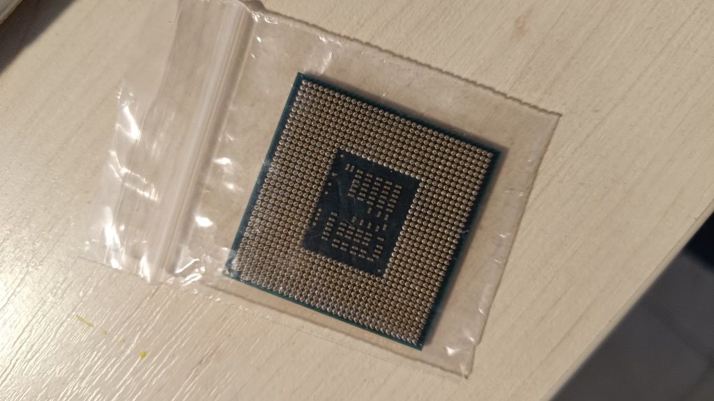 Процесор Intel i5-460m