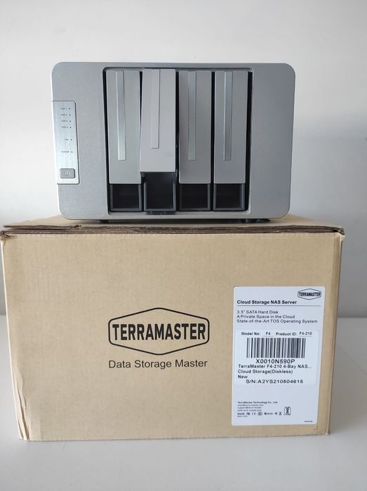 NAS Terramaster F4-210
