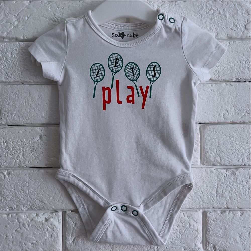 SoCute 62m body z krótkim rękawem białe w paletki Let’s Play.