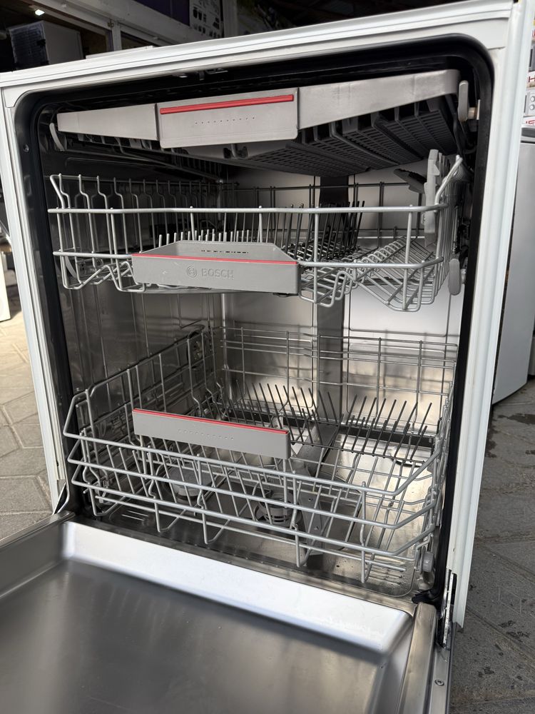 Посудомийна машина Bosch SGV4HCX48E