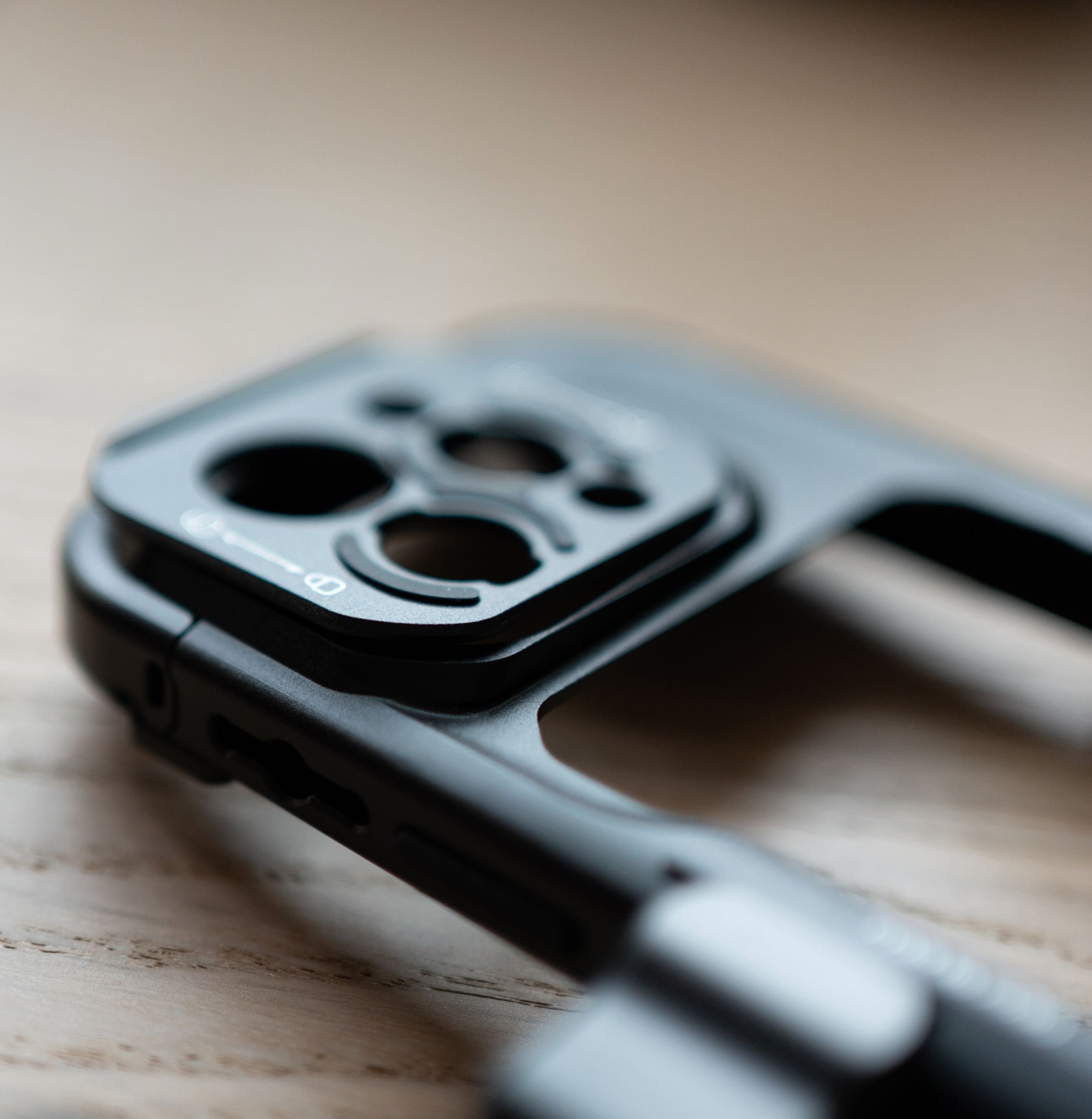 IPHONE 16 PRO CAGE NEEWER FUNCIONA COM FILTRO ND