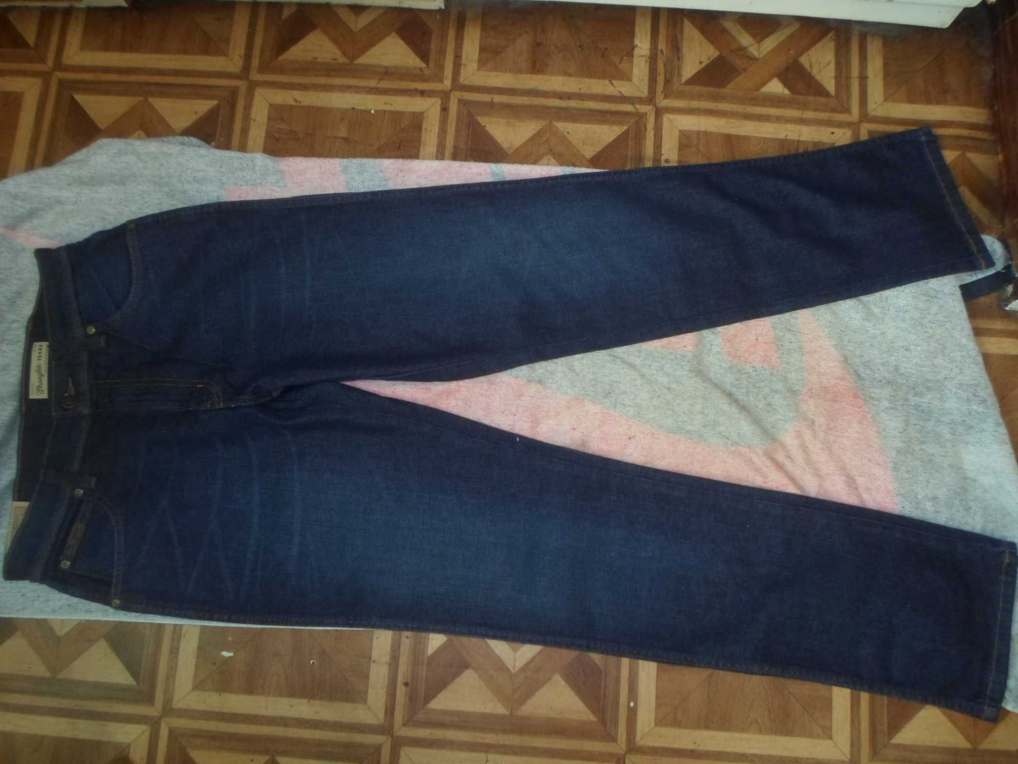 Джинсы Wrangler стрейч нов.
