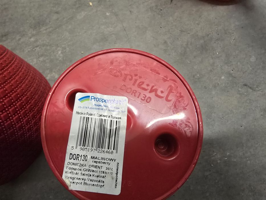 Zestaw doniczki i konewka 1,8l czerwone osłonki na kwiaty