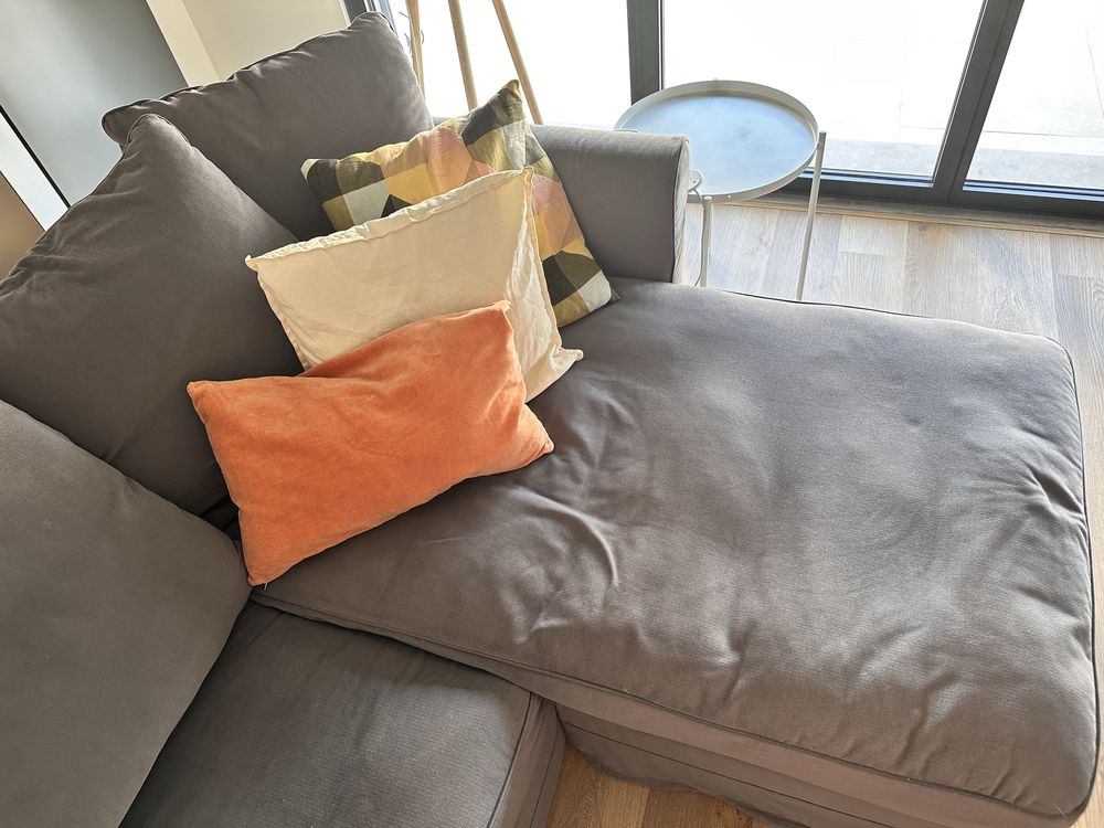 Sofá IKEA GRÖNLID com chaise e arrumação