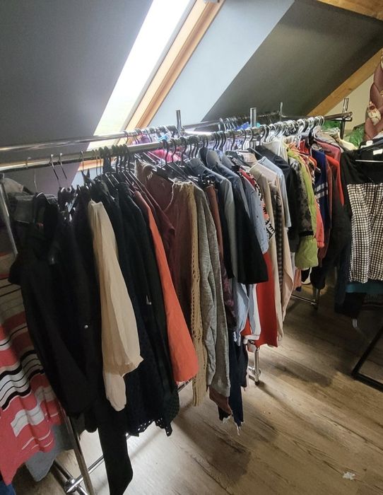 Wieszak sklepowy do garderoby metalowy podwójny